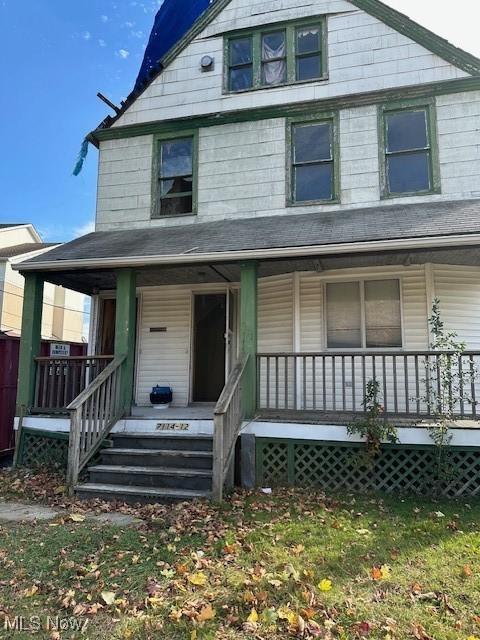 view of front of home with covered porch