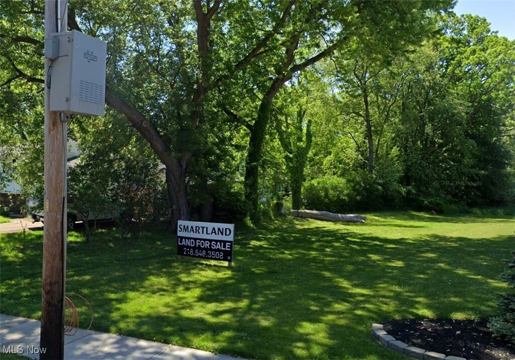 38256 Lake Shore Blvd, Willoughby, OH 44094 - photo 1