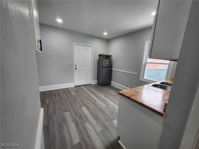 12405 Signet Ave, Cleveland, OH 44120 - photo 18