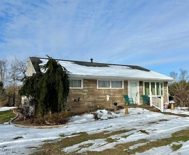 view of front facade