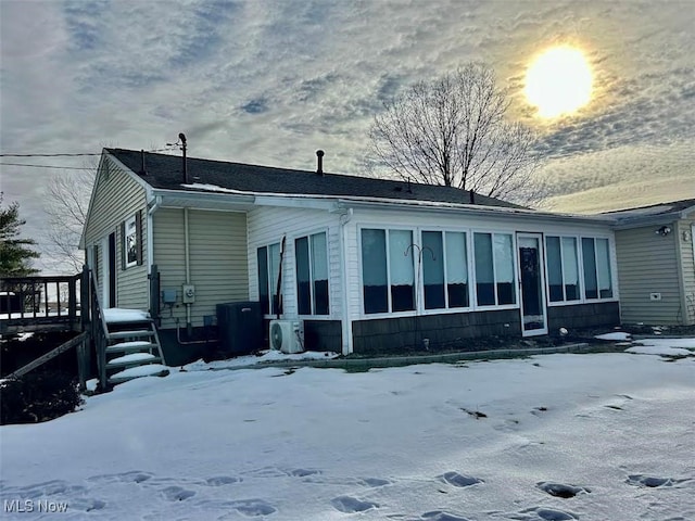 view of front of house