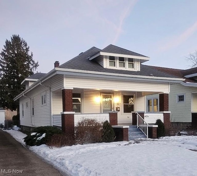 view of front facade with covered porch