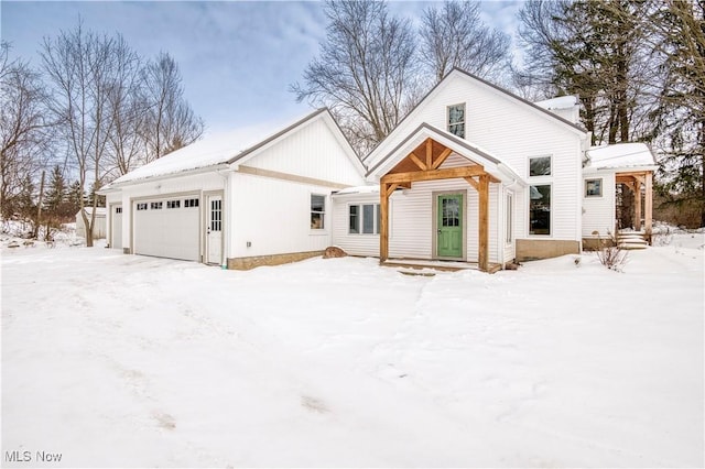 view of front of house featuring a garage