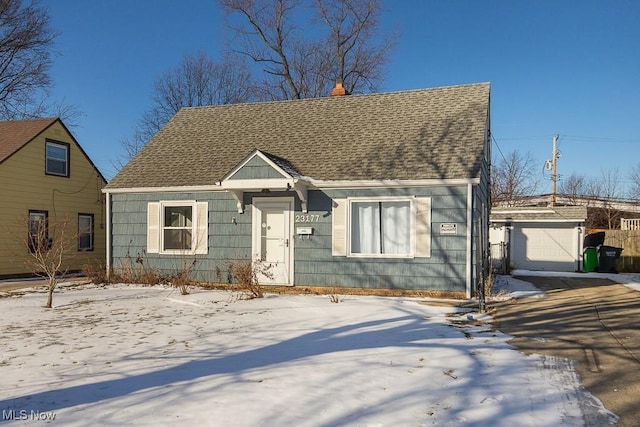 view of front of property