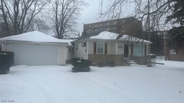 view of front facade with a garage