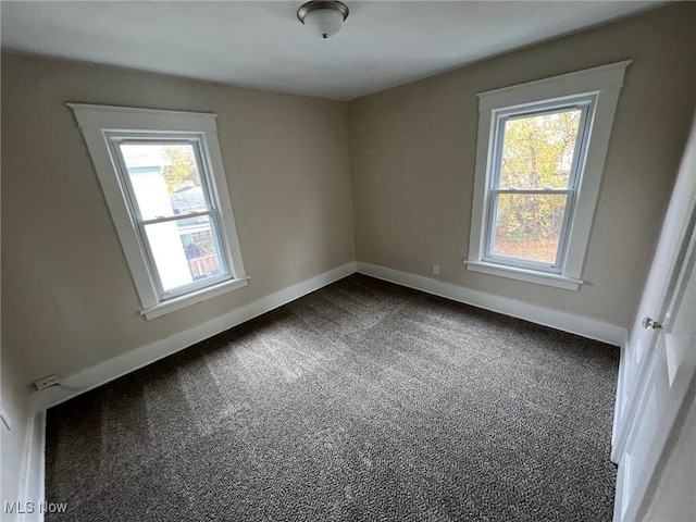 view of carpeted spare room