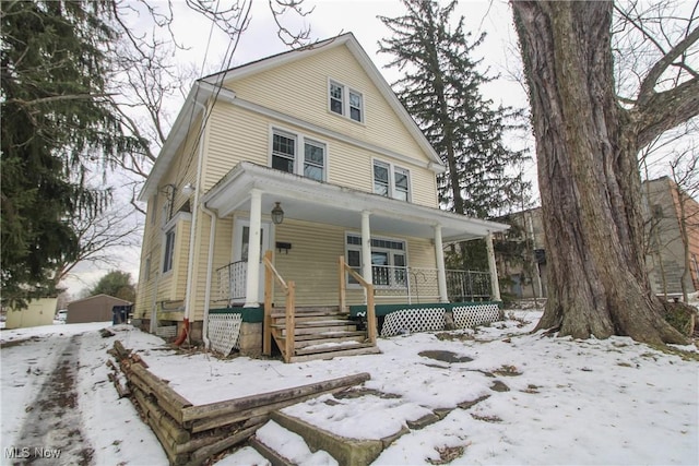 view of front of house featuring a porch