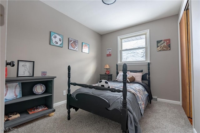 view of carpeted bedroom