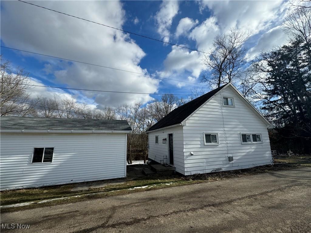 view of property exterior