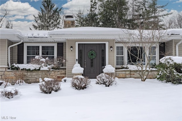 view of front of property