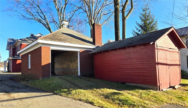 view of front of house with a front yard