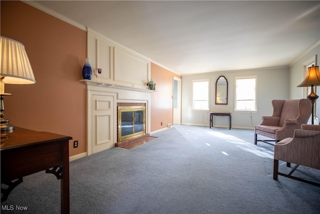 living area featuring crown molding and carpet floors