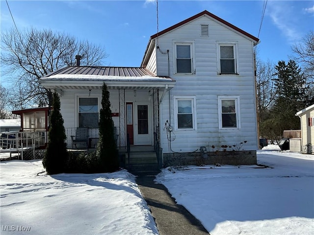 view of front of property with covered porch