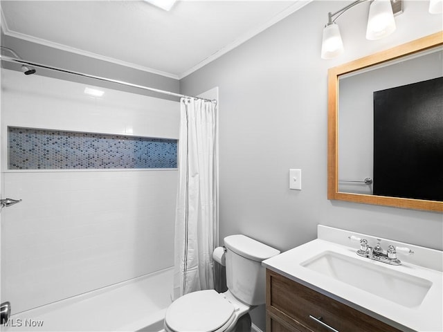 bathroom featuring vanity, ornamental molding, toilet, and a shower with shower curtain