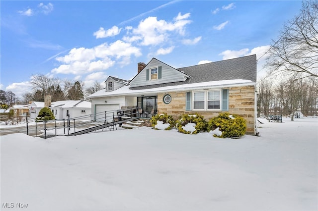 view of front of house featuring a garage