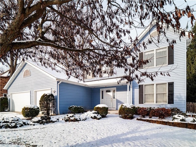 view of front facade featuring a garage