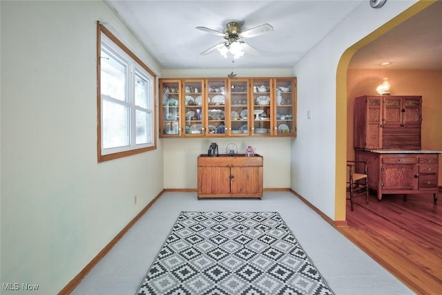 dining room with ceiling fan