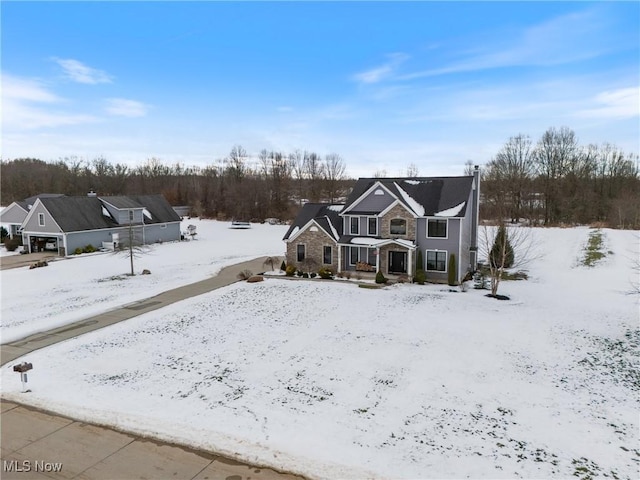 view of front property