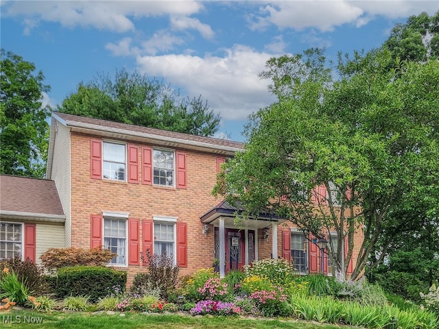 view of colonial inspired home