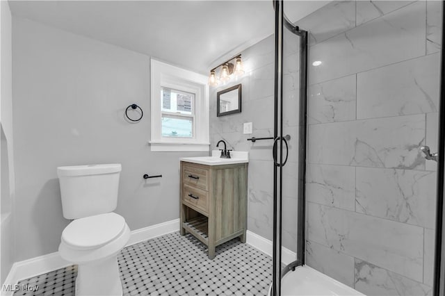 3295 Yorkshire Rd, Cleveland Heights, OH 44118 - bathroom featuring a stall shower, toilet, vanity, and baseboards