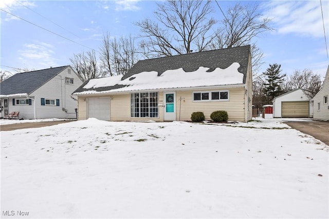 view of front facade with a garage