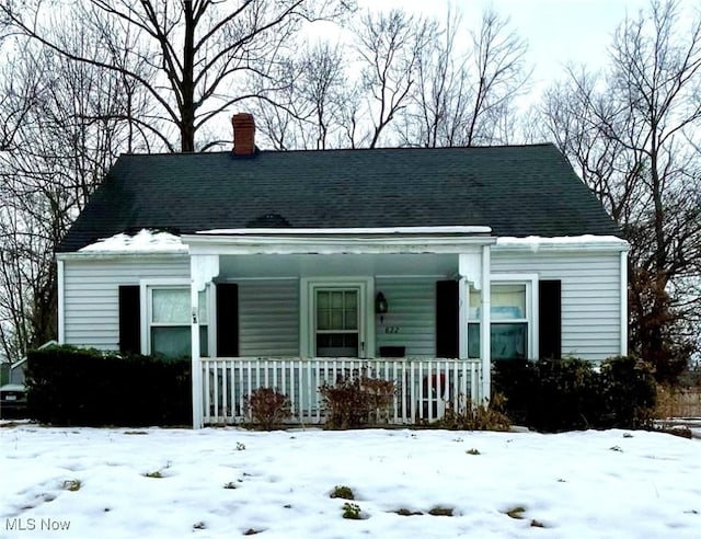 view of front of home featuring covered porch