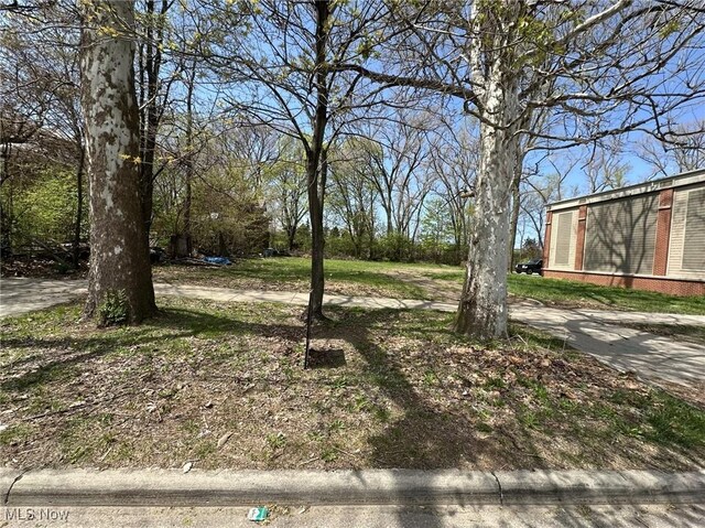 2288 W 14th St, Cleveland, OH 44113 - photo 2