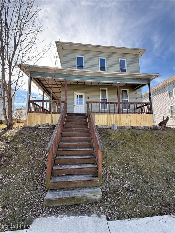 view of front of house with a porch