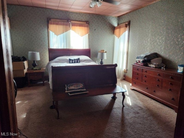 bedroom featuring carpet floors