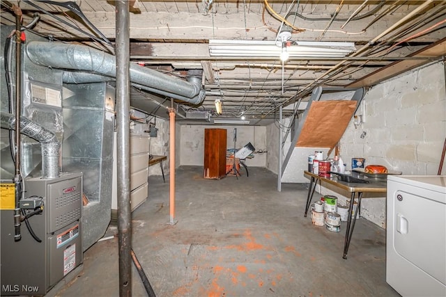 basement featuring washer / dryer