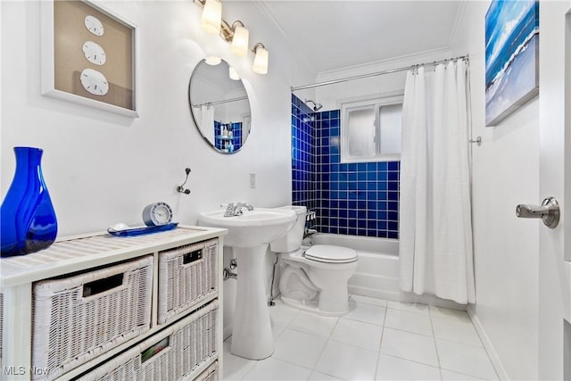 bathroom with shower / bathtub combination with curtain, tile patterned flooring, crown molding, and toilet