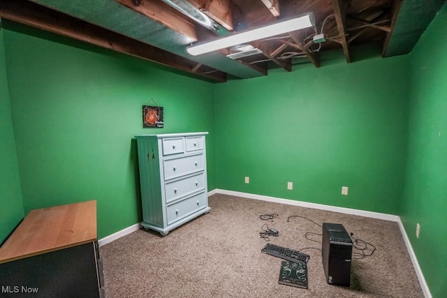 unfurnished bedroom featuring carpet floors