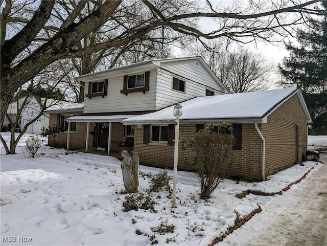 view of front of property