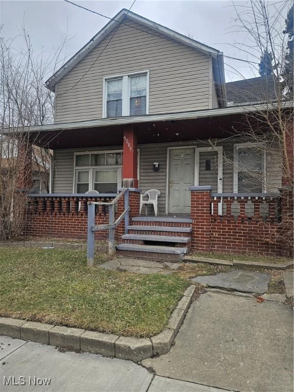 bungalow-style home featuring covered porch