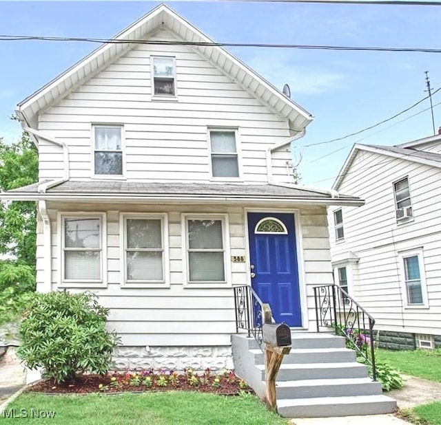 view of front of property