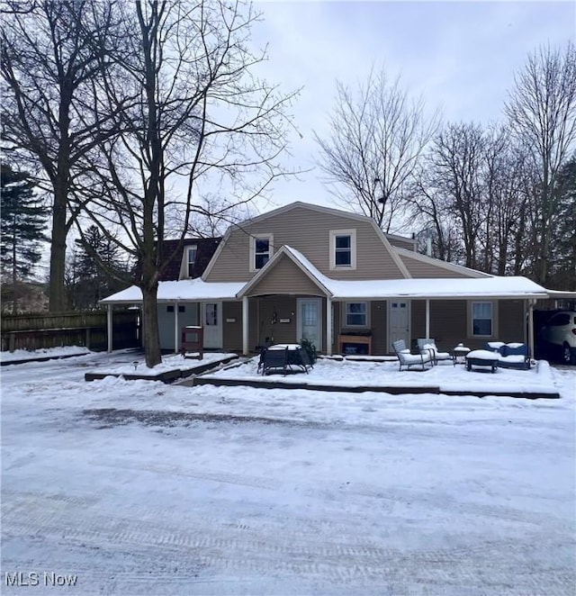 view of front of home