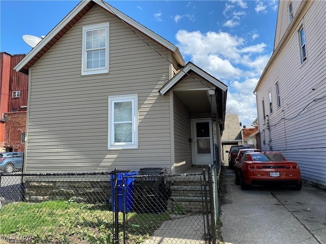 view of front of home