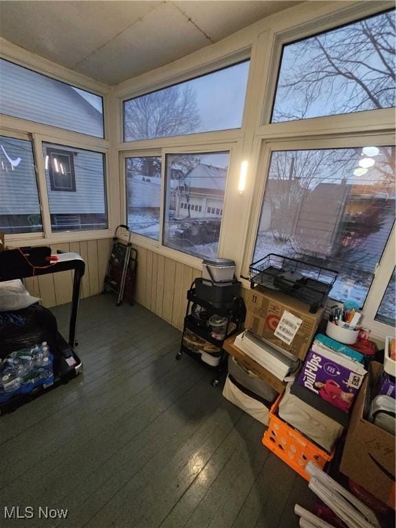 view of sunroom / solarium