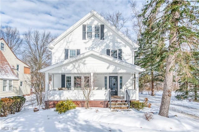 front of property featuring covered porch