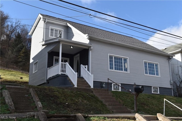 view of front facade with covered porch