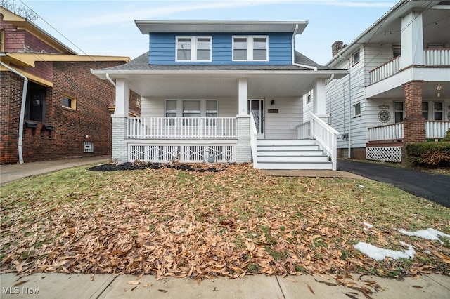 view of front of house with covered porch