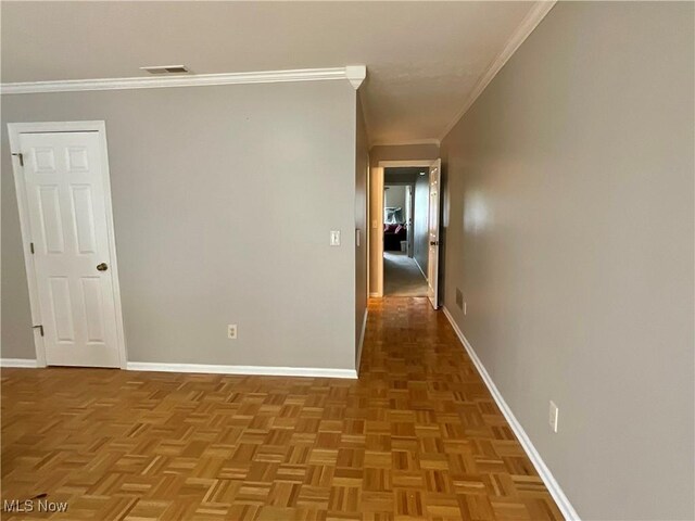 721 Winding Way, Akron, OH 44313 - hall featuring crown molding and baseboards