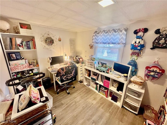 office area with hardwood / wood-style floors