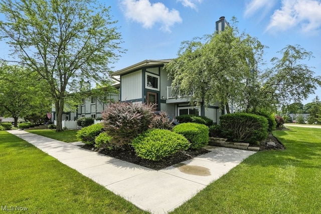 9040 Portage Pointe Dr, Streetsboro, OH 44241 - view of front of house with a front lawn and a balcony