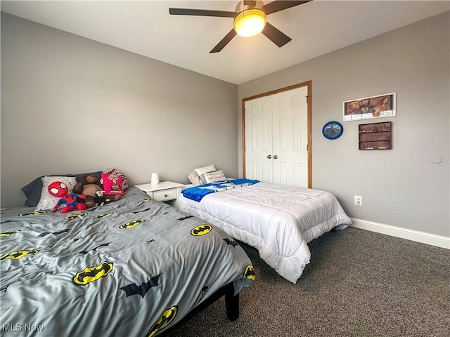 bedroom featuring carpet floors, baseboards, and a ceiling fan