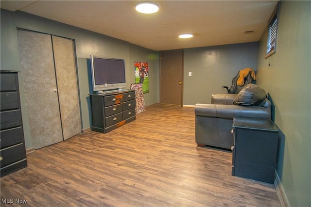 living room with wood-type flooring