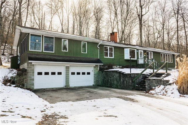 view of front of home featuring a garage