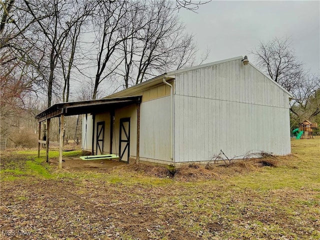 view of outdoor structure