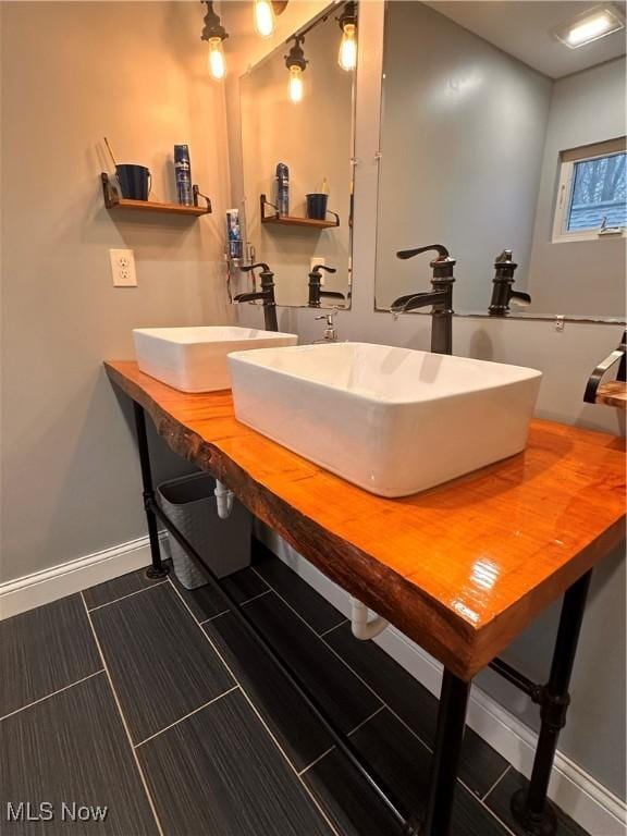 bathroom featuring sink