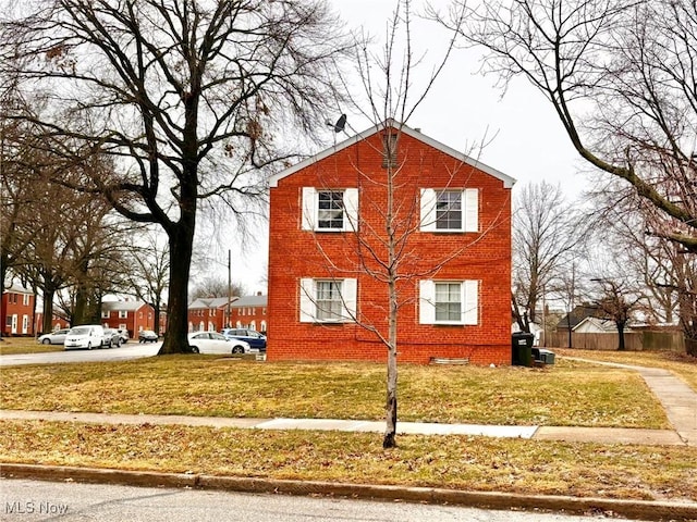 view of property exterior